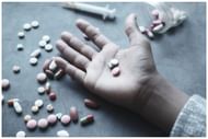 Dependency on this medicine can cause health risks (Image via Vecteezy)